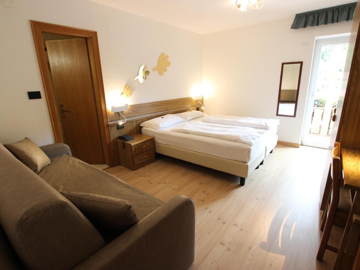 Hotel Rosalpina Soraga Esterno foto
