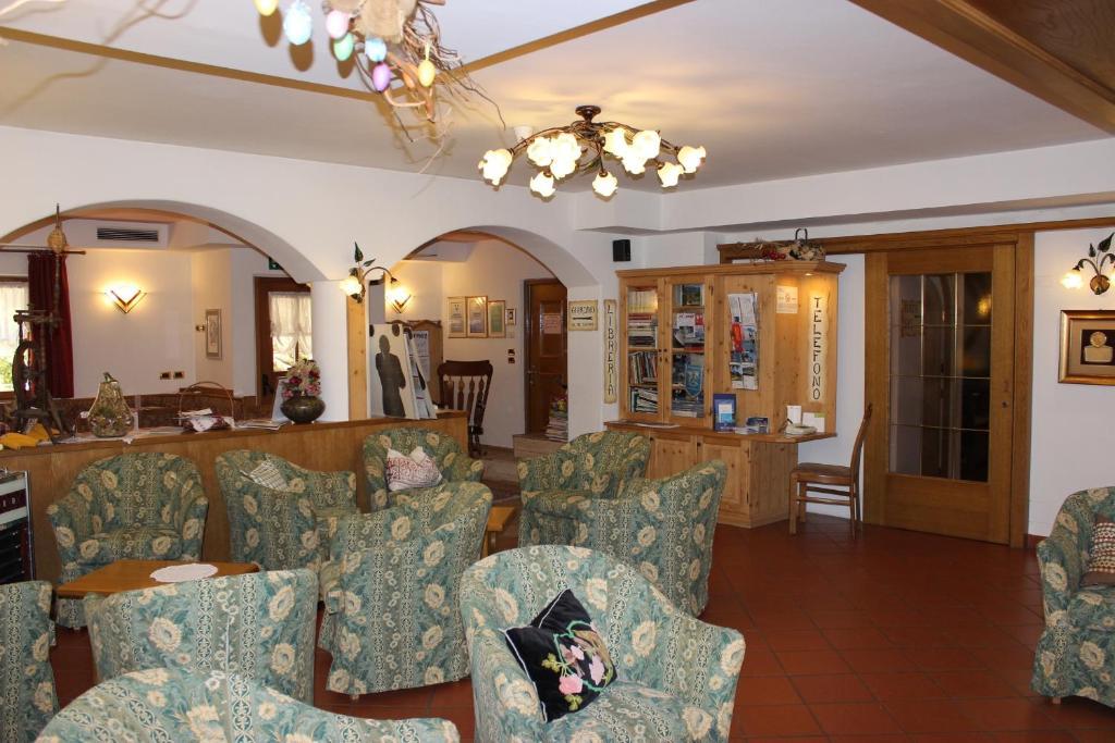 Hotel Rosalpina Soraga Esterno foto