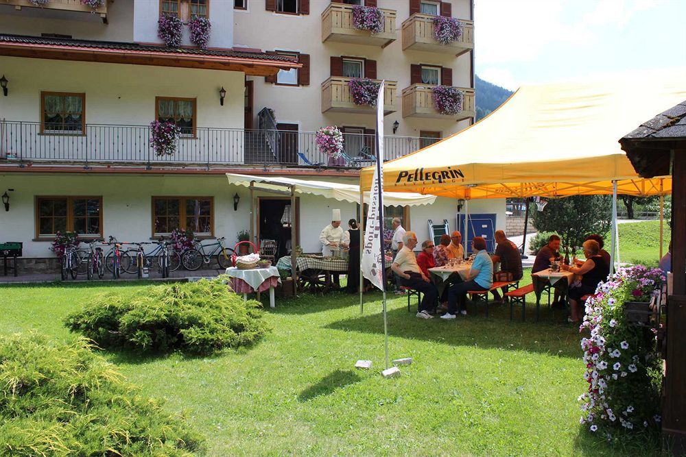 Hotel Rosalpina Soraga Esterno foto