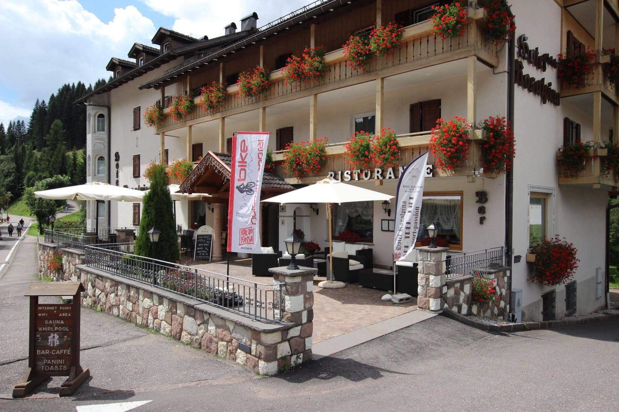 Hotel Rosalpina Soraga Esterno foto